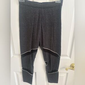 PINK Victoria's Secret Cropped Charcoal Leggings